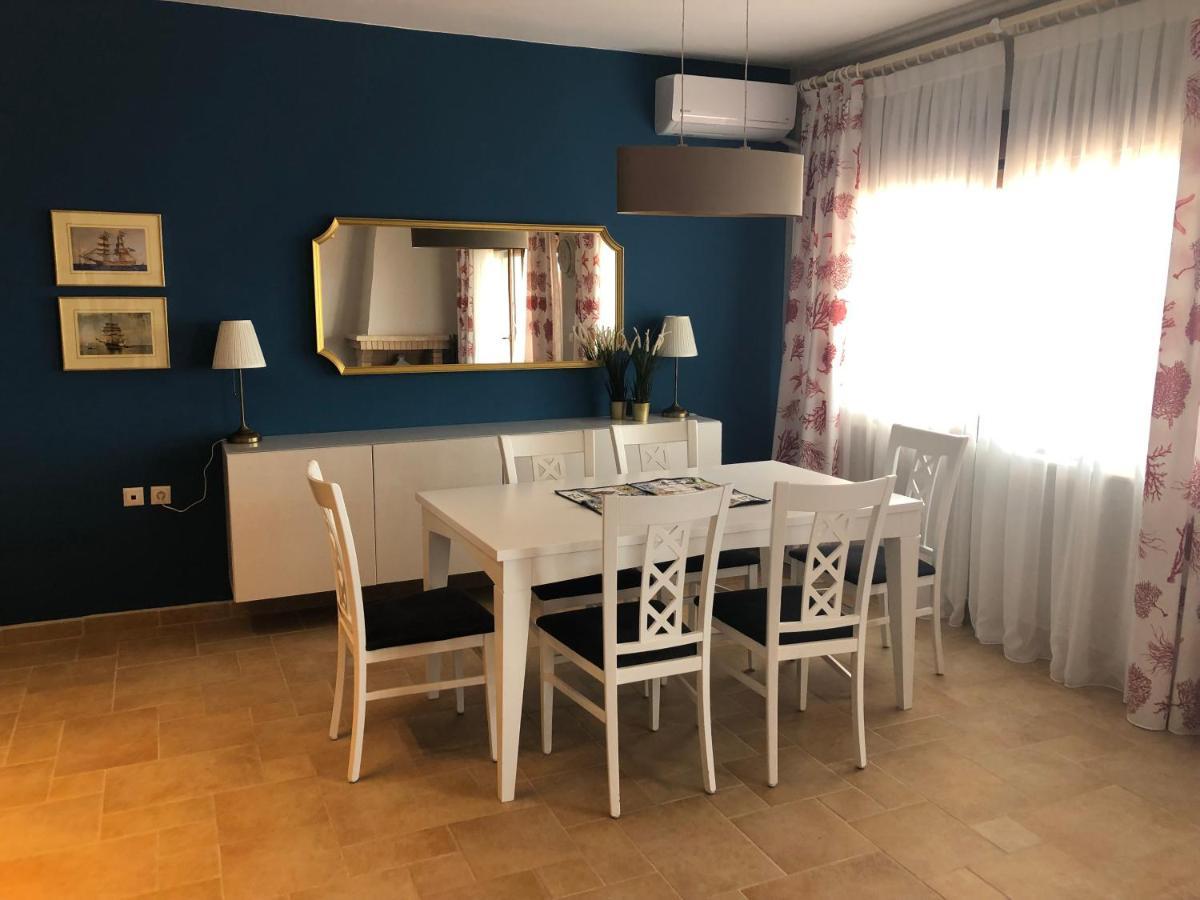Navy Blue Apartment Nea Skioni Exterior photo